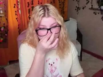 bratz_chloe_ from Chaturbate is Freechat