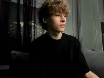 Photos of curlytwinkboy from Chaturbate is Freechat