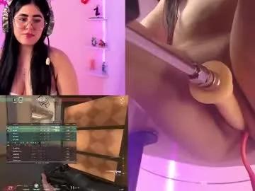 Mad beauty - checkout our excited streamers as they tease to their beloved melodies and slowly squirt for enjoyment to appease your wildest wishes.