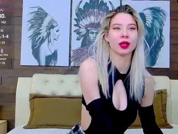 emma_plux from Chaturbate