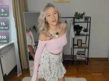 Photos of glossybabe_ from Chaturbate is Freechat