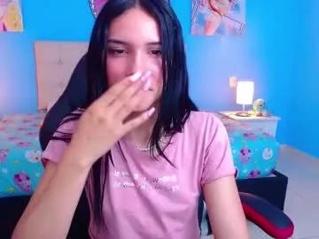 little_candy19 from Chaturbate