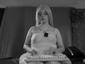 Mad beauty - checkout our excited streamers as they tease to their beloved melodies and slowly squirt for enjoyment to appease your wildest wishes.