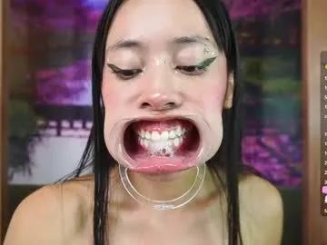 Mad beauty - checkout our excited streamers as they tease to their beloved melodies and slowly squirt for enjoyment to appease your wildest wishes.