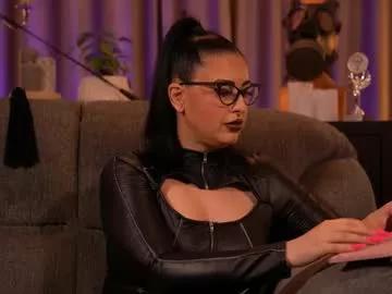mistresskellykent from Chaturbate is Freechat
