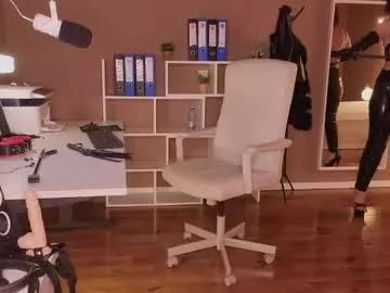 queen_manifest from Chaturbate is Freechat
