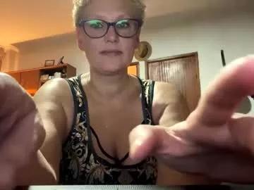 queenbeeangel from Chaturbate is Freechat