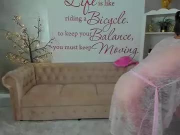 reynathevixen from Chaturbate is Freechat