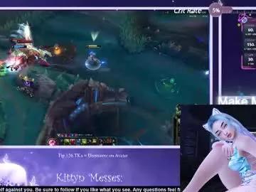 Mad beauty - checkout our excited streamers as they tease to their beloved melodies and slowly squirt for enjoyment to appease your wildest wishes.