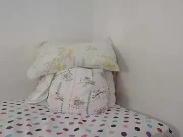 Photos of suzyitsstunning23 from Chaturbate is Freechat