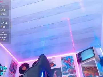 Mad beauty - checkout our excited streamers as they tease to their beloved melodies and slowly squirt for enjoyment to appease your wildest wishes.