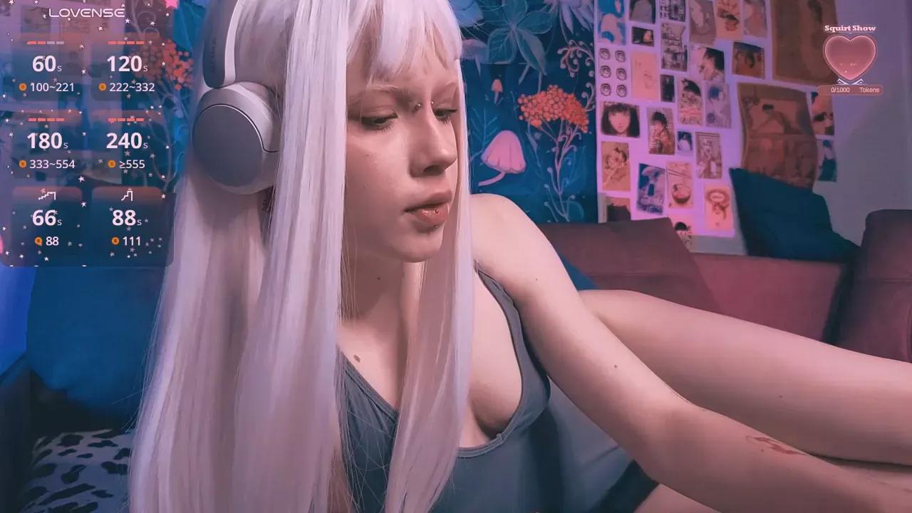 Mad beauty - checkout our excited streamers as they tease to their beloved melodies and slowly squirt for enjoyment to appease your wildest wishes.
