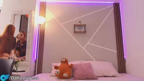 danirouge from Cherry is Freechat