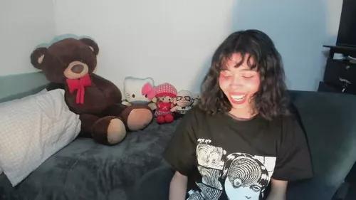 Mad beauty - checkout our excited streamers as they tease to their beloved melodies and slowly squirt for enjoyment to appease your wildest wishes.