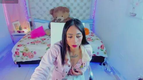 Mad beauty - checkout our excited streamers as they tease to their beloved melodies and slowly squirt for enjoyment to appease your wildest wishes.