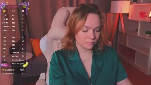 karilunna from Cherry is Freechat