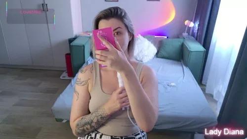 Mad beauty - checkout our excited streamers as they tease to their beloved melodies and slowly squirt for enjoyment to appease your wildest wishes.