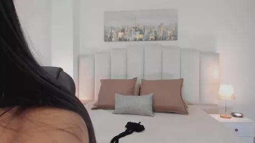 laylabreezee from Cherry is Freechat