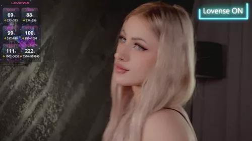 lucylexton from Cherry is Freechat