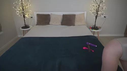 lunalicks from Cherry is Freechat