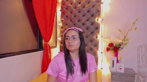 lunanueva from Cherry is Freechat