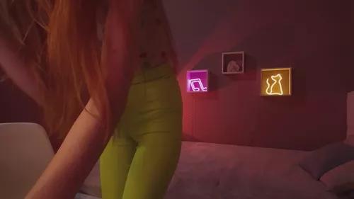Mad beauty - checkout our excited streamers as they tease to their beloved melodies and slowly squirt for enjoyment to appease your wildest wishes.