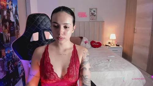 Mad beauty - checkout our excited streamers as they tease to their beloved melodies and slowly squirt for enjoyment to appease your wildest wishes.