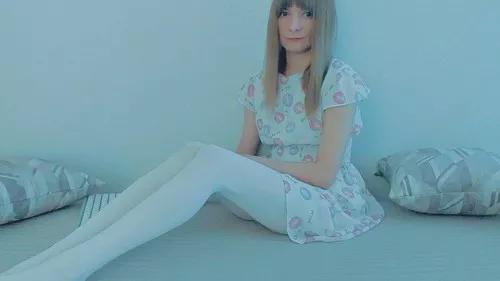 sweetlilya from Cherry is Freechat