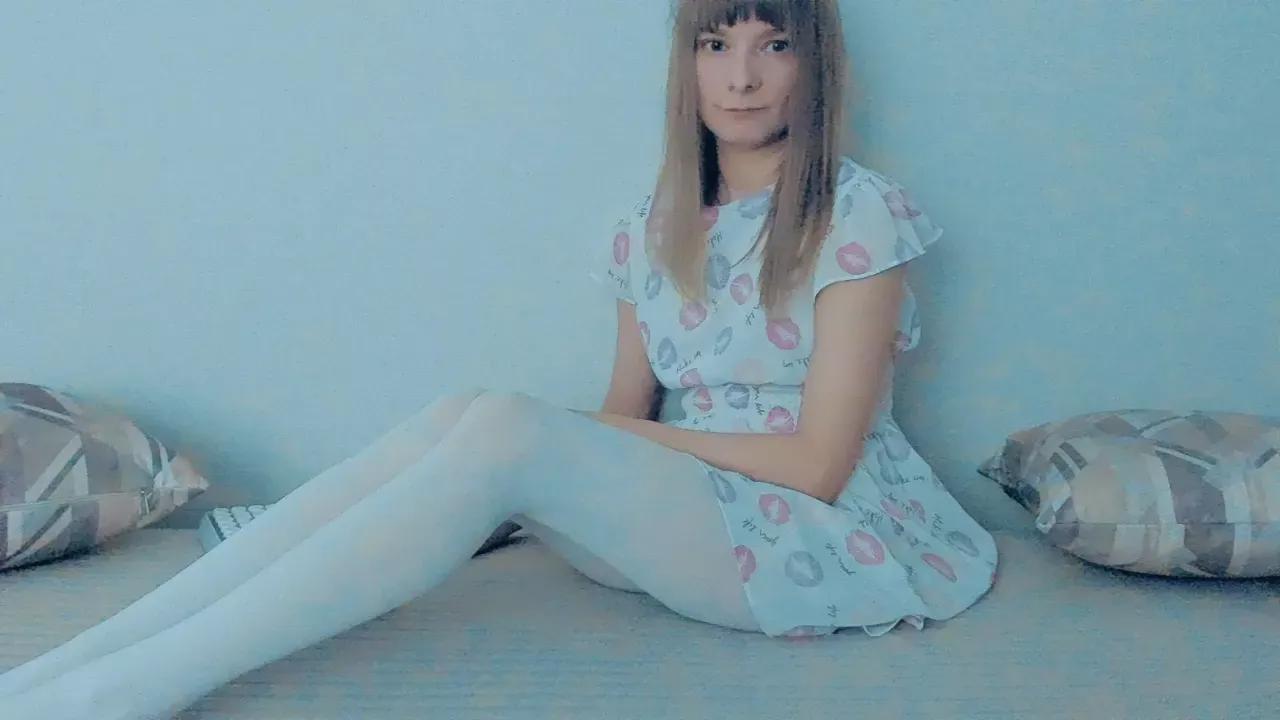sweetlilya from Cherry is Freechat