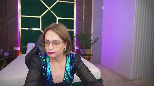 sweetynicki from Cherry is Freechat
