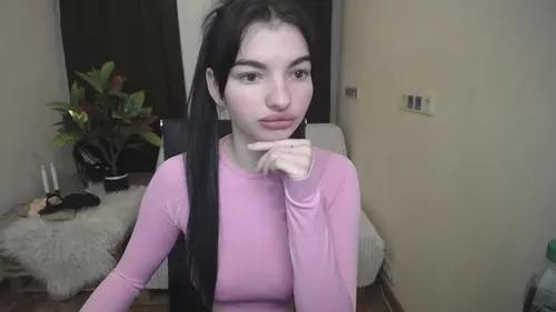tianaraya from Cherry is Freechat