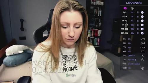 Mad beauty - checkout our excited streamers as they tease to their beloved melodies and slowly squirt for enjoyment to appease your wildest wishes.