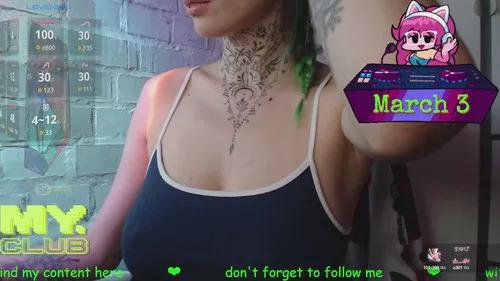 Mad beauty - checkout our excited streamers as they tease to their beloved melodies and slowly squirt for enjoyment to appease your wildest wishes.