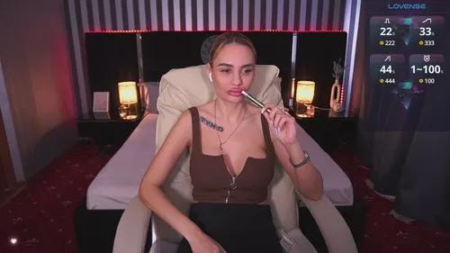 Mad beauty - checkout our excited streamers as they tease to their beloved melodies and slowly squirt for enjoyment to appease your wildest wishes.