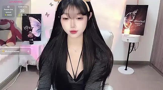 Mad beauty - checkout our excited streamers as they tease to their beloved melodies and slowly squirt for enjoyment to appease your wildest wishes.