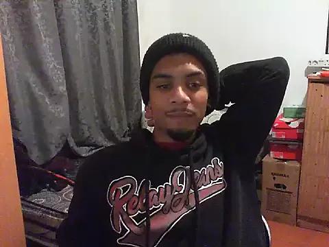 29YOURZ_28_ from StripChat is Freechat