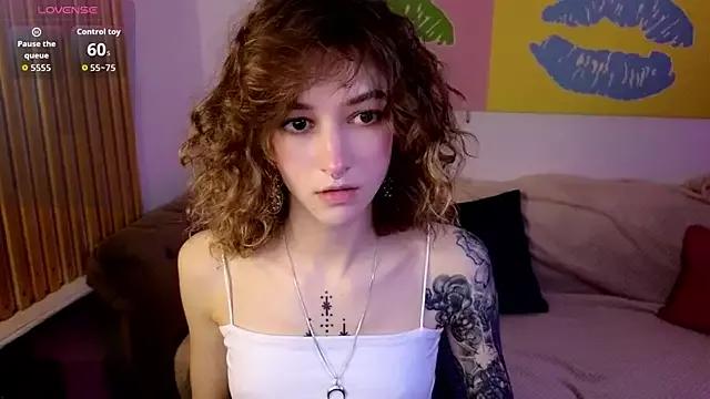 Mad beauty - checkout our excited streamers as they tease to their beloved melodies and slowly squirt for enjoyment to appease your wildest wishes.