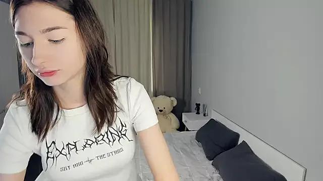 Mad beauty - checkout our excited streamers as they tease to their beloved melodies and slowly squirt for enjoyment to appease your wildest wishes.