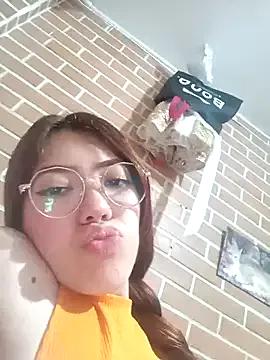 _CristalFoxx from StripChat is Freechat