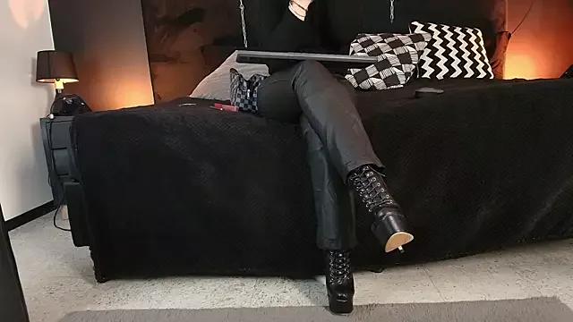 Mad beauty - checkout our excited streamers as they tease to their beloved melodies and slowly squirt for enjoyment to appease your wildest wishes.