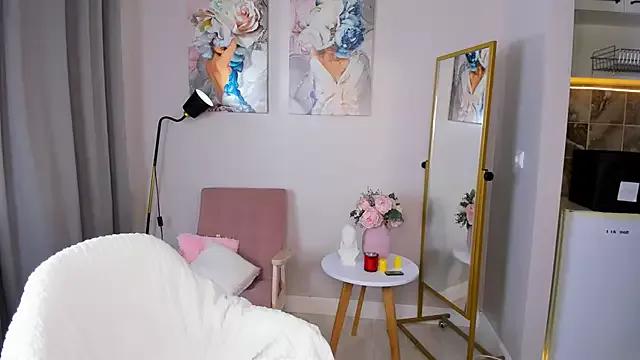 _Kamila_17 from StripChat is Freechat