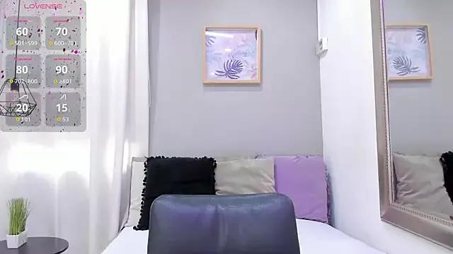 Mad beauty - checkout our excited streamers as they tease to their beloved melodies and slowly squirt for enjoyment to appease your wildest wishes.