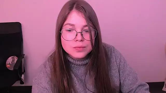 _Lovely_Mary from StripChat is Freechat