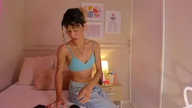 Mad beauty - checkout our excited streamers as they tease to their beloved melodies and slowly squirt for enjoyment to appease your wildest wishes.
