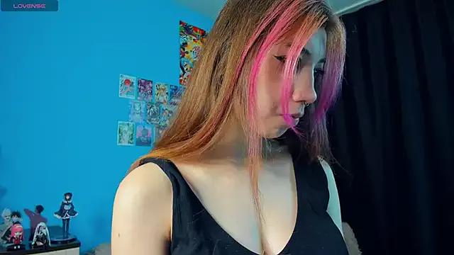 Mad beauty - checkout our excited streamers as they tease to their beloved melodies and slowly squirt for enjoyment to appease your wildest wishes.