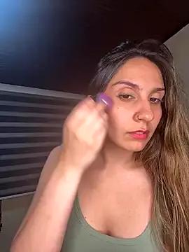 _Sarah_honeey_ from StripChat is Freechat