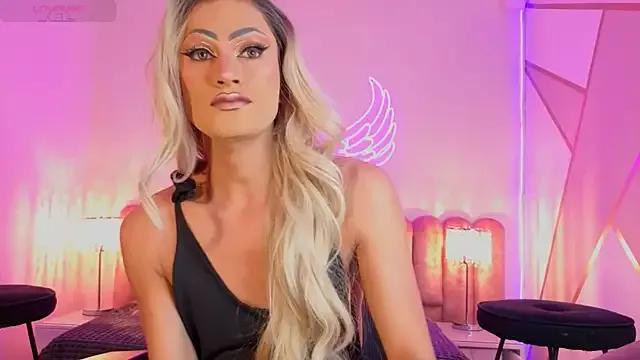 Mad beauty - checkout our excited streamers as they tease to their beloved melodies and slowly squirt for enjoyment to appease your wildest wishes.