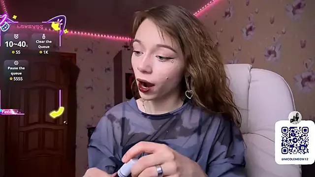 Mad beauty - checkout our excited streamers as they tease to their beloved melodies and slowly squirt for enjoyment to appease your wildest wishes.