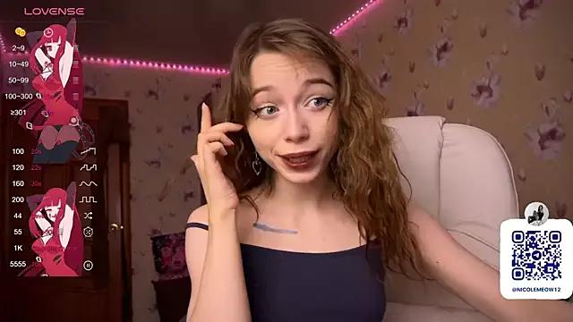 _SofiaBrown from StripChat is Freechat