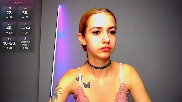 A_Karolina from StripChat is Freechat